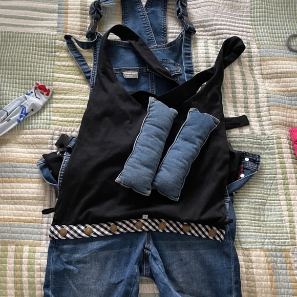 The Mumsie Overall Shorts - Picture 3 of 3